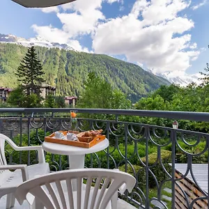 Le Cristal Apartment
